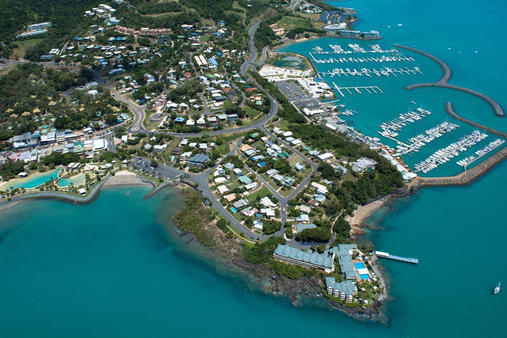 Sea Star Apartments Airlie Beach Exterior photo