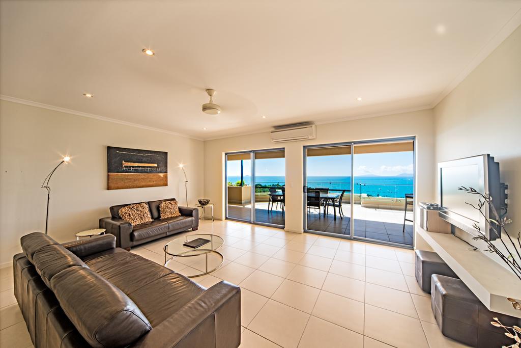 Sea Star Apartments Airlie Beach Exterior photo