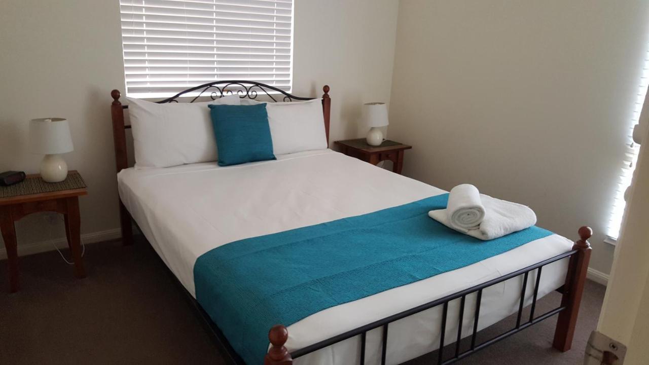 Sea Star Apartments Airlie Beach Exterior photo