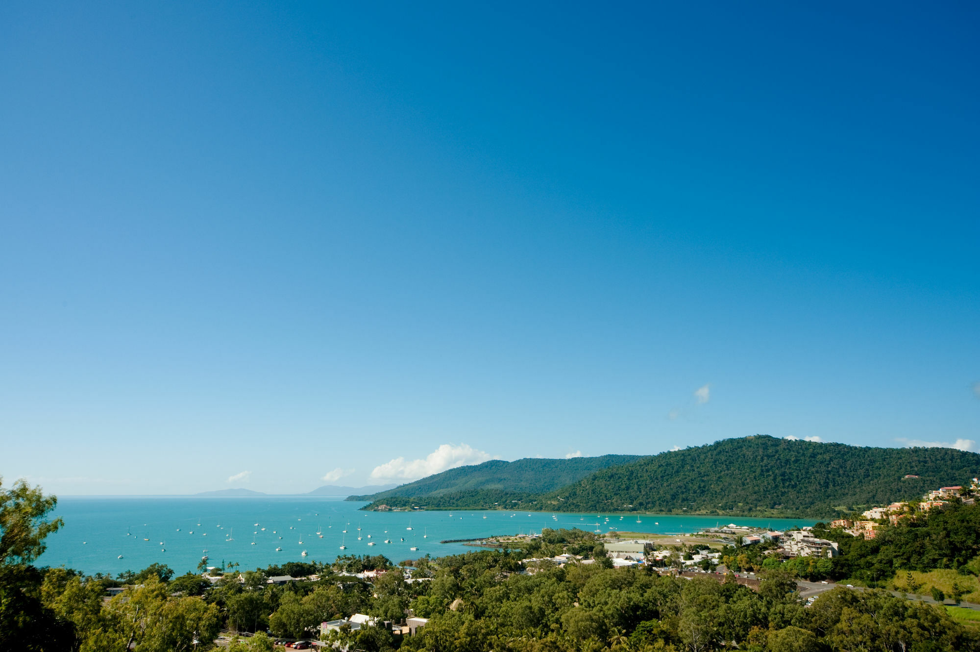 Sea Star Apartments Airlie Beach Exterior photo